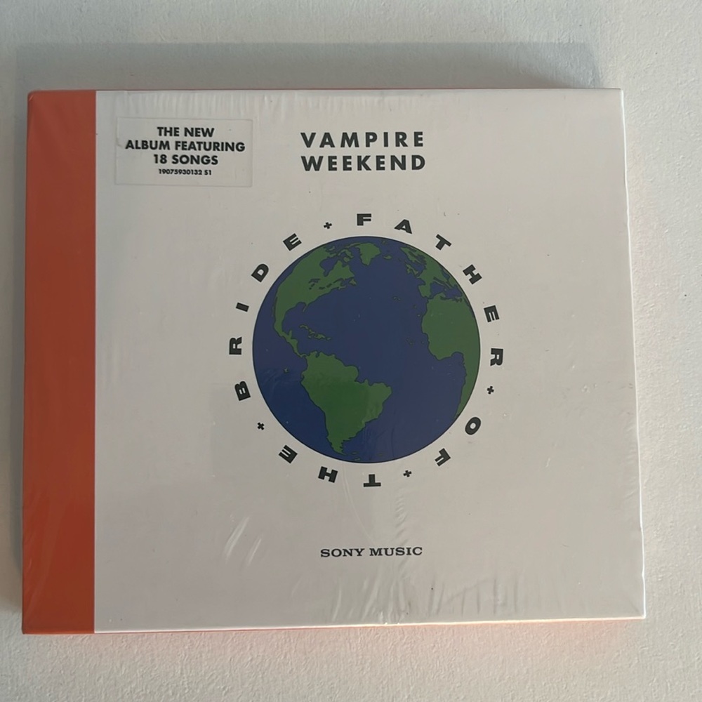 NWT Vampire Weekend Father of the Bride CD